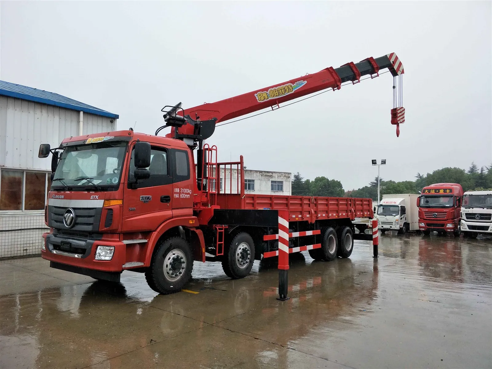 wheels-crane-truck wheels-crane-truck