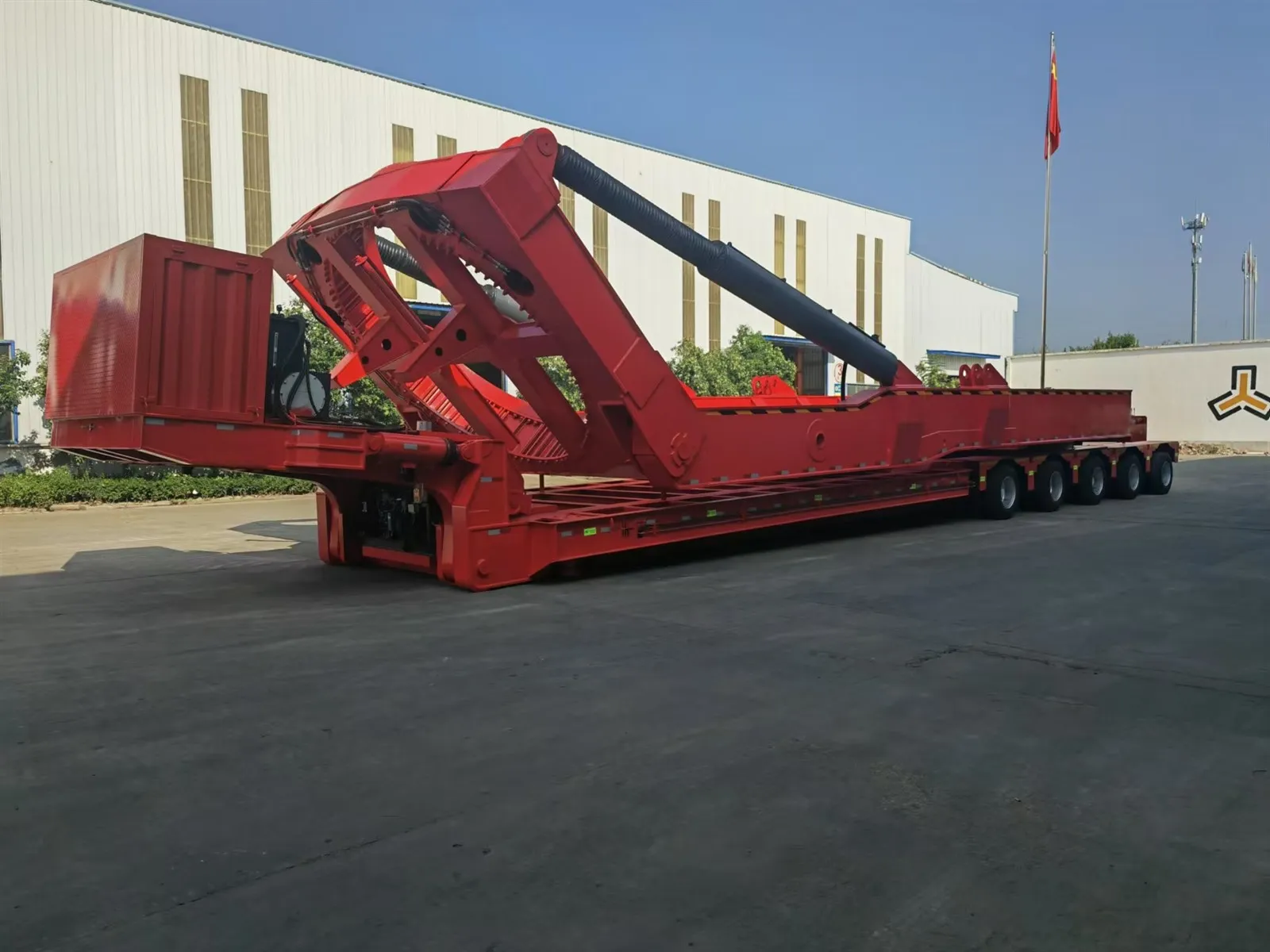 Blade Lifter Transport Mounted on Modular for sale Blade Lifter Transport Mounted on Modular for sale