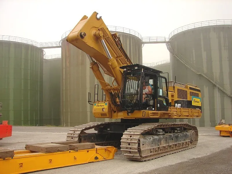 Modular Trailer for 200 Ton Crawle Crane Transporation application Modular Trailer for 200 Ton Crawle Crane Transporation application