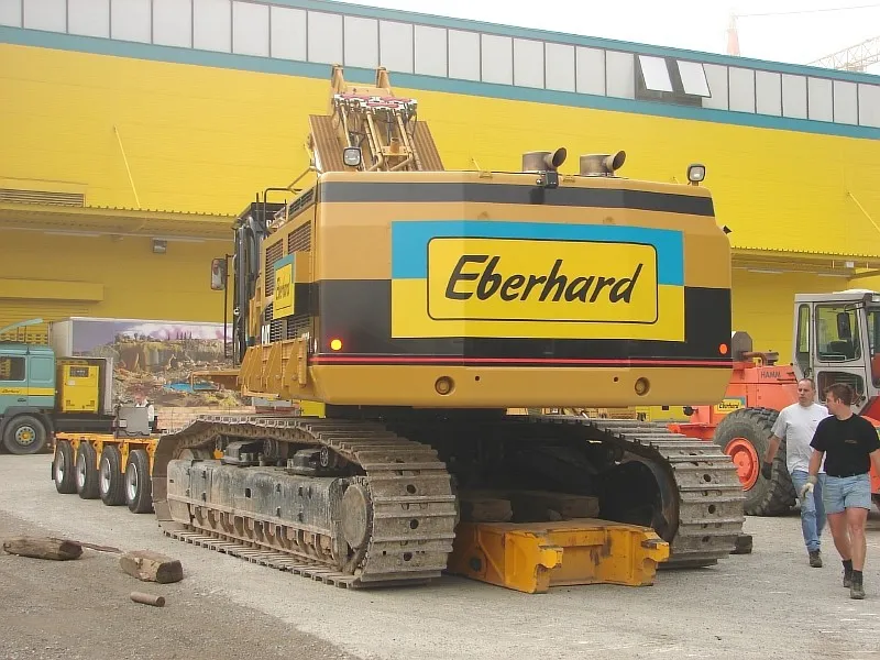 Modular Trailer for 200 Ton Crawle Crane Transporation Physical picture Modular Trailer for 200 Ton Crawle Crane Transporation Physical picture